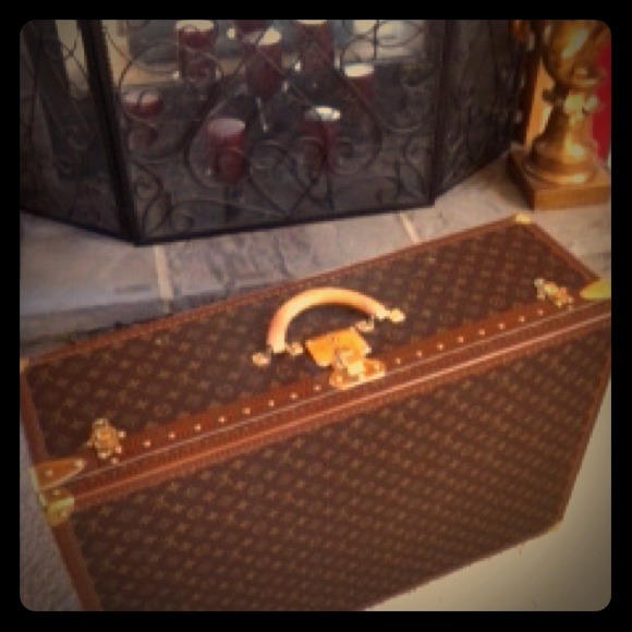 Louis Vuitton Handbags - SOLD