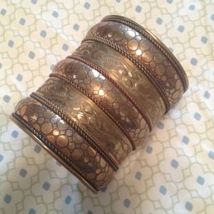 💜💜SOLD💜💜Bronze Cuff Bracelet
