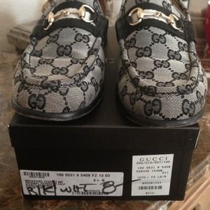 🎀SOLD🎀 Gucci GG Blk/ Wht Mocassino