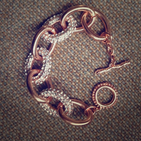 Paved rose gold chain bracelet