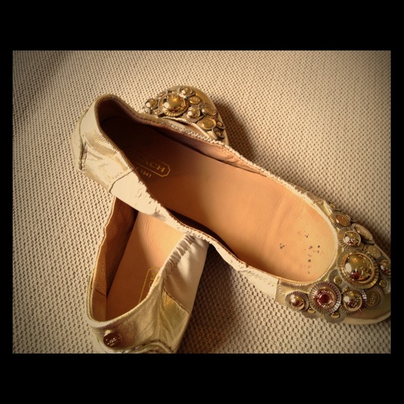 Coach Gold Flats for @rm_nena