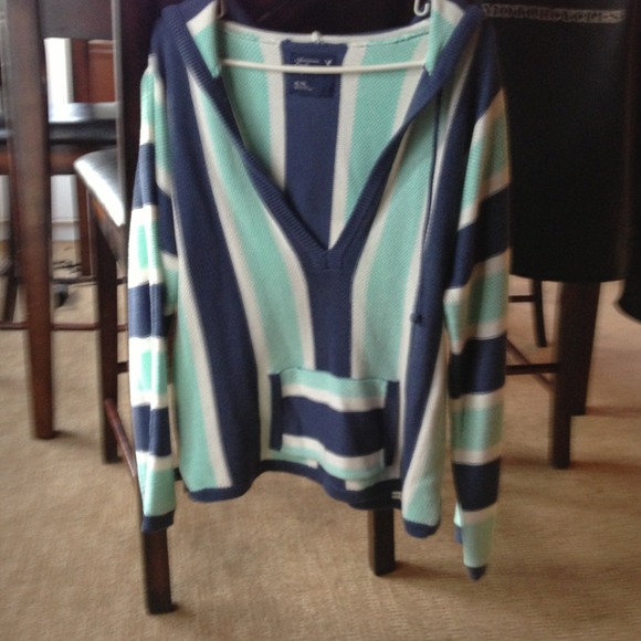 American eagle XL knit b-neck pull over