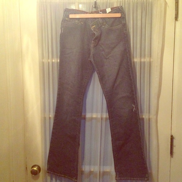 Jeans - Picture 1 of 3