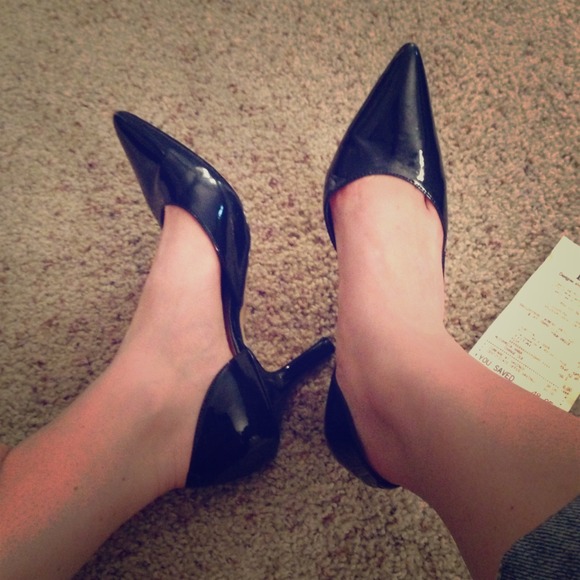 Navy Heels