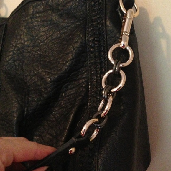 Black leather coach handbag. - Picture 4 of 4