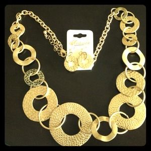 Golden hoop necklace w/ earrings