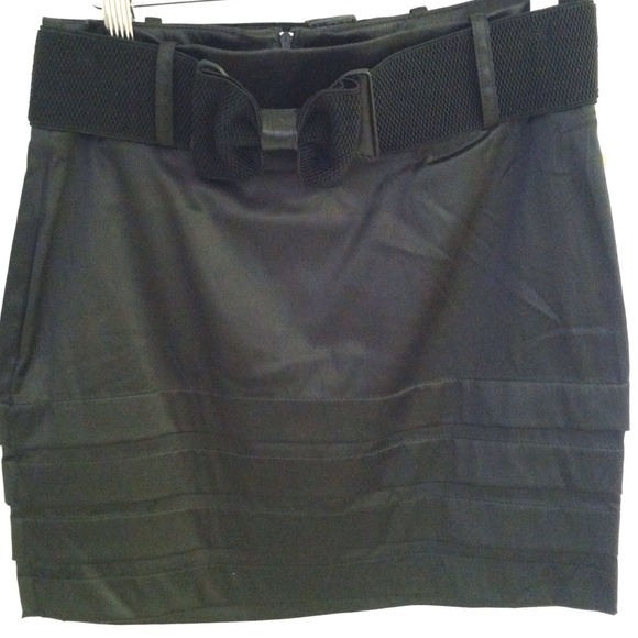 Black satin skirt with a belt. Brand new