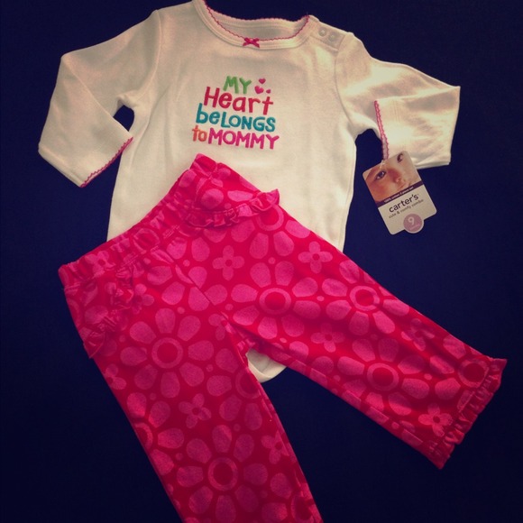 SOLD: NWT Carter's size 9 months for baby girl