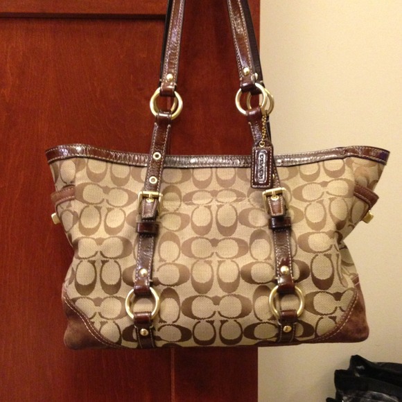 SOLD.Signature Coach handbag