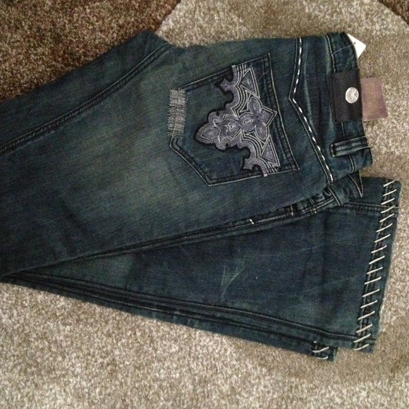 Antik denim new w/tags✨
