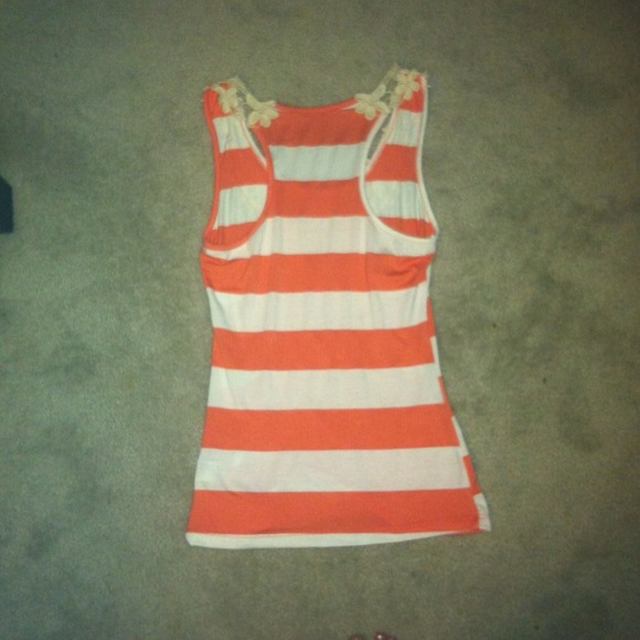 Orange/white tank top with lace around cleavage - Picture 3 of 3