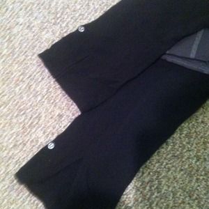 Black lululemon cropped pants-yoga bundle