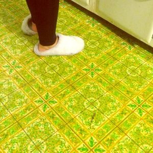 Pretty Benni fuzzy slippers