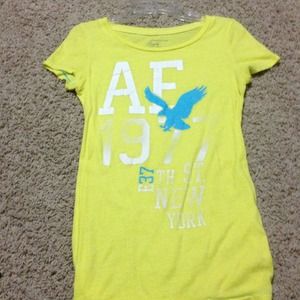✋Sold✋Bright Yellow T-Shirt