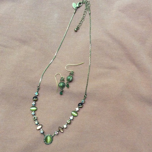 Lia Sophia necklace