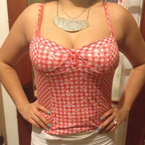 Red plaid top