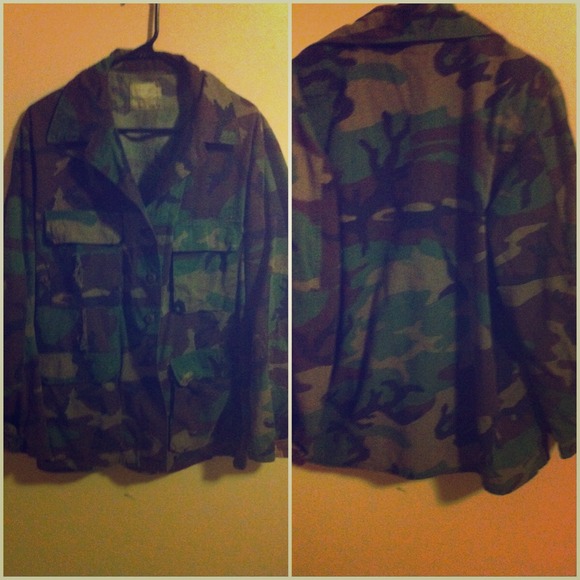 🔴Traded🔴Camouflage army jacket / coat