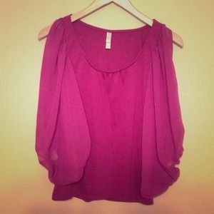 💜💜SOLD⭐⭐Target Xhilaration Open Sleeve top