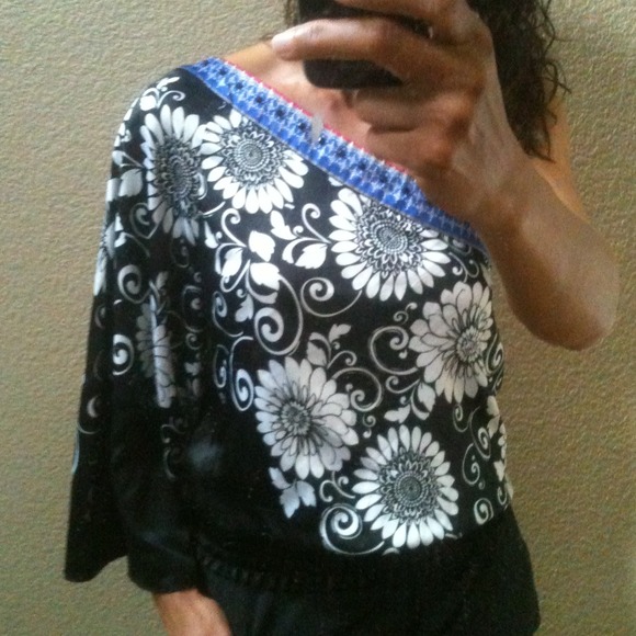Gorgeous one shoulder bell sleeve blouse