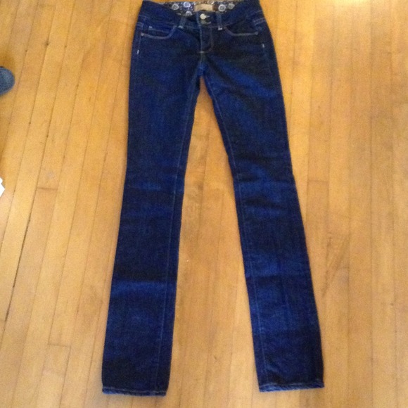 Paige size 24 Hidden Hills  long skinny jeans
