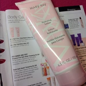 MARY KAY Hydrating Lotion