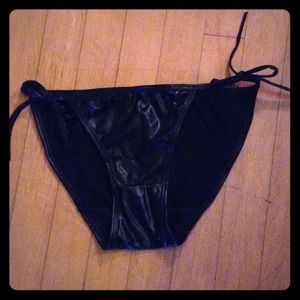 Black XS fake leather looking swimsuit bottoms new