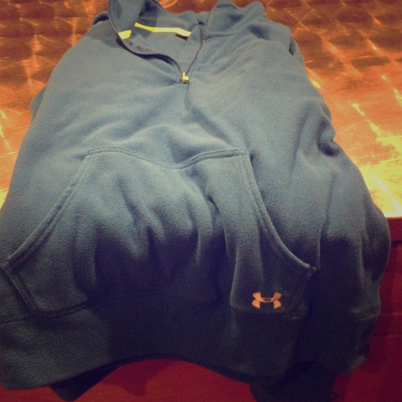 Under Armour half zip fleece XL