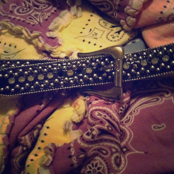 Guess rhinestone belt - Picture 1 of 3