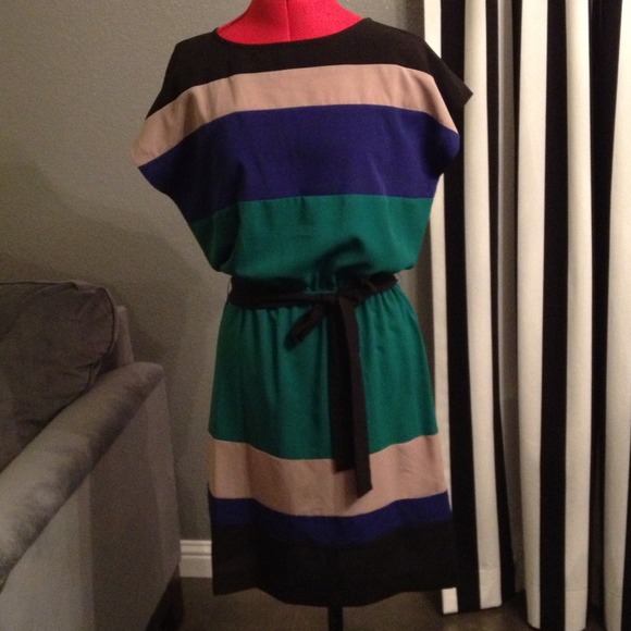 *SOLD*. NWT Cute Color Block Dress