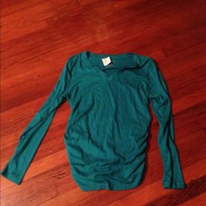 Bundle 2 maternity tops