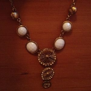 Wheel necklace