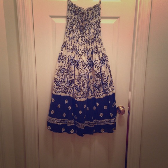 Tube dress! Cream with black detailing!