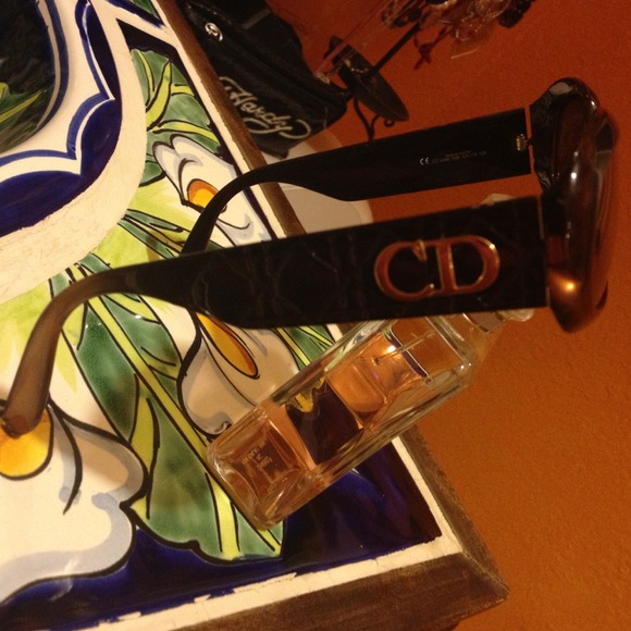 Awesome❌SOLD❌ vintage✨ CHRISTIAN DIOR✨sunglasses! - Picture 2 of 4