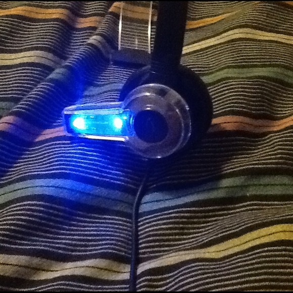 Neon Blue Light Up Xbox 360 headset with mic