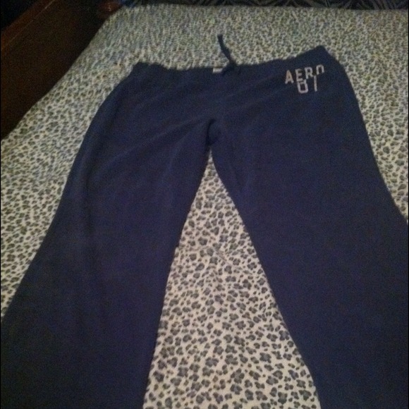 Hold Navy Aero Sweats