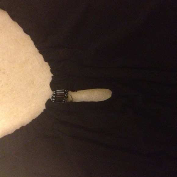 Beaded halter with keyhole - Picture 2 of 4