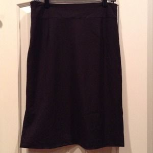 Banana Republic Size 6 black pencil skirt