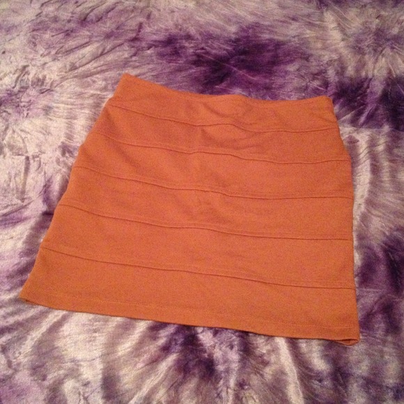 Tight fit skirt
