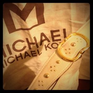 100% authentic Michael Kors Purse & dust bag