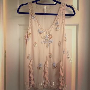 Robbi & Nikki sequin ruffle top