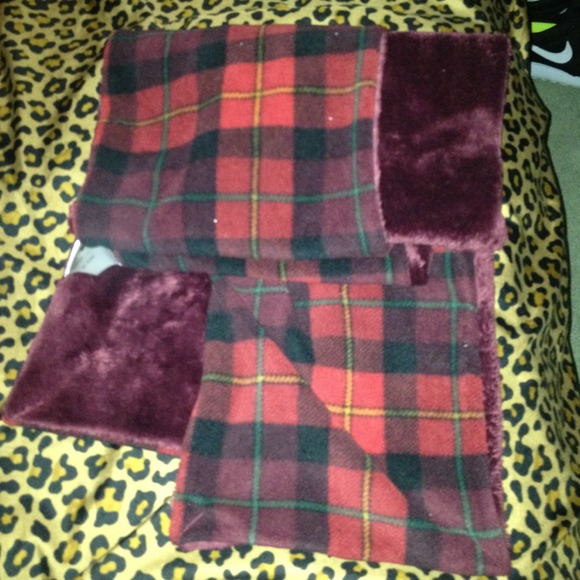 uniqlo scarf