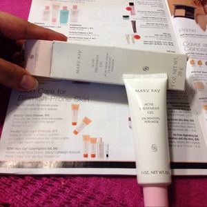 MARY KAY Acne Treatment  Gel