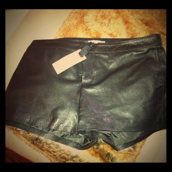 BB Dakota sassy leather shorts, sz 10