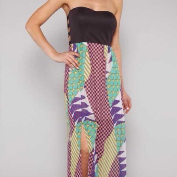 Dinner on the beach maxi! - Picture 1 of 1