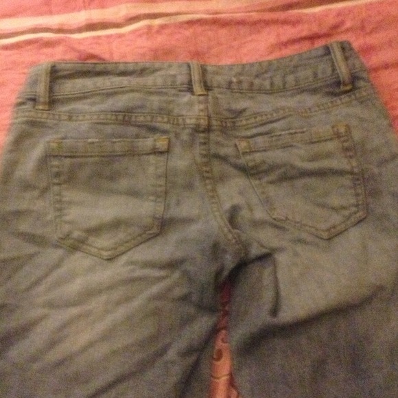 Ripped Capris - Picture 2 of 3