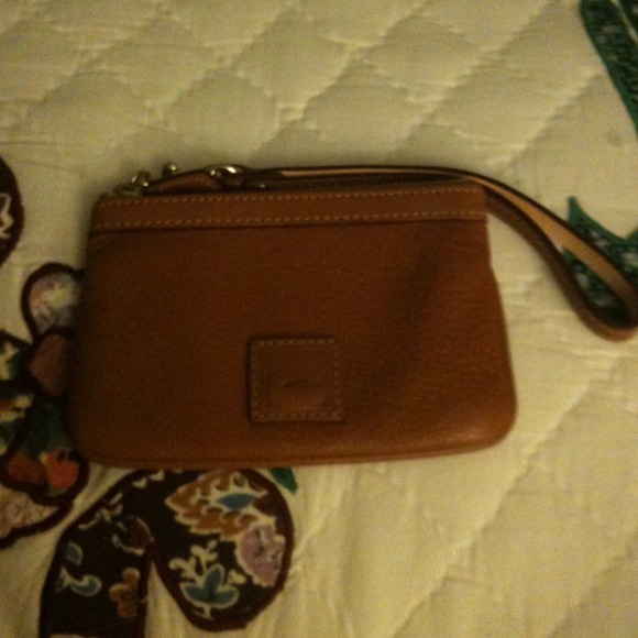 Dooney & Bourke wristlet