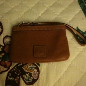 Dooney & Bourke wristlet