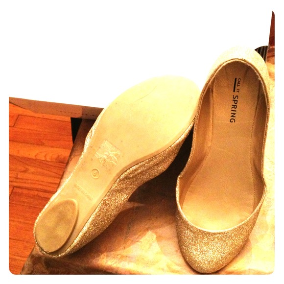 Call it spring Esparza gold glit flats