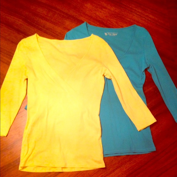 💛NWOT! 2 VS Tees!💛