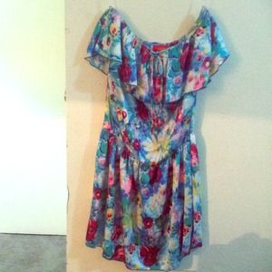 Tube dress in floral print.